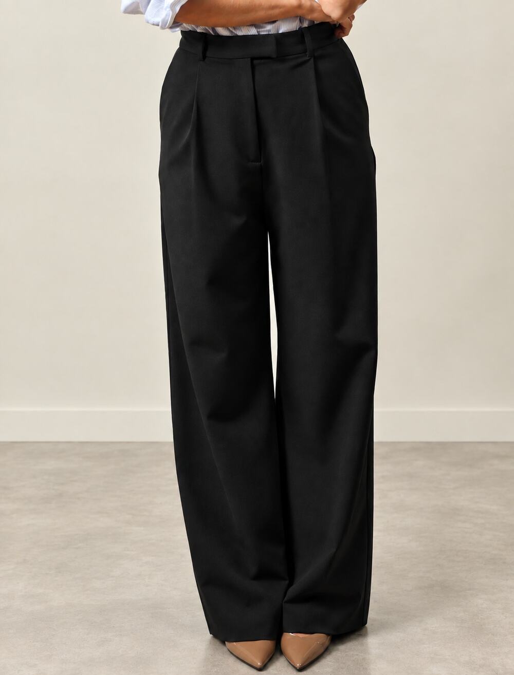 DJERF AVENUE Favorite Pleated Pants, Black, Size S